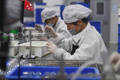 鏡中看世界 丹陽，全球最大鏡片產地的崛起與廣告業務新機遇